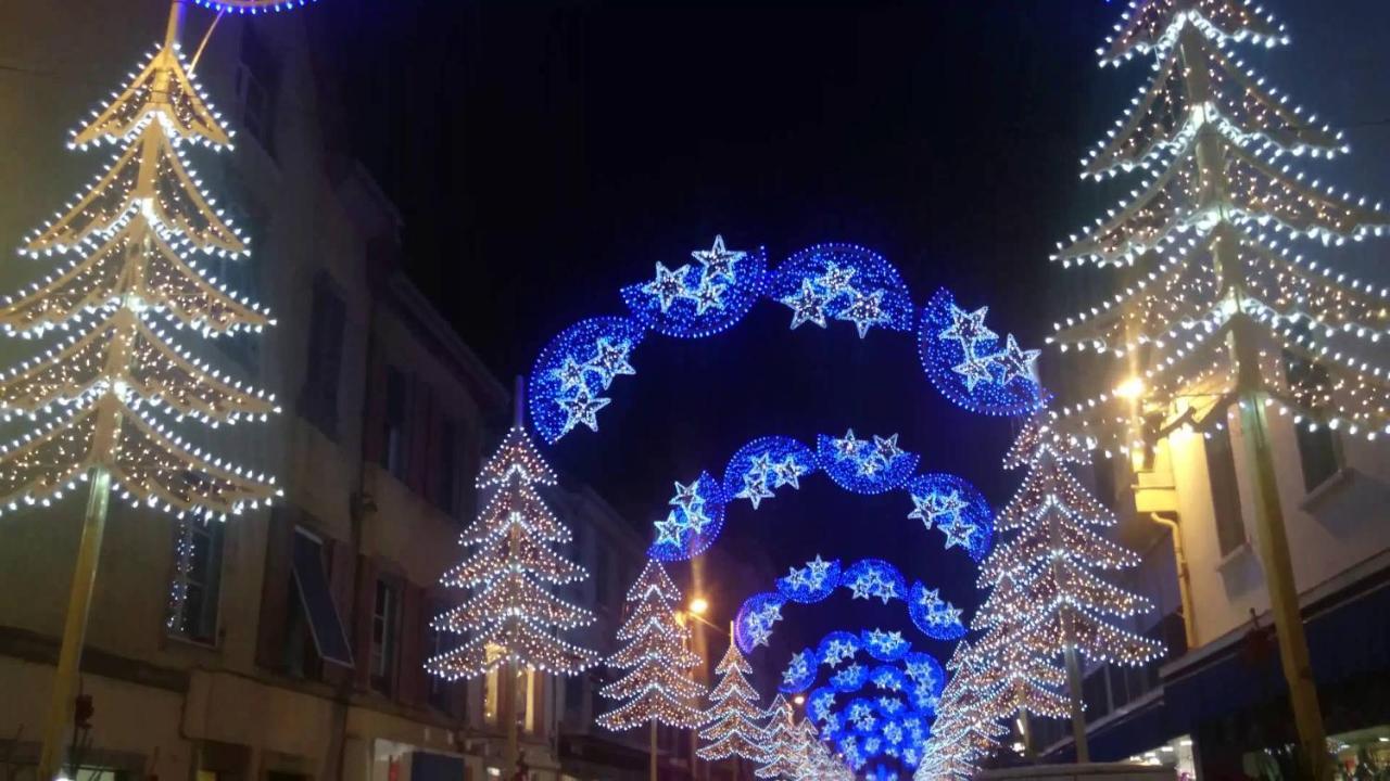Le Cadran Solaire Romance Classe 3 Etoiles Et 3 Cles Sancey Kültér fotó